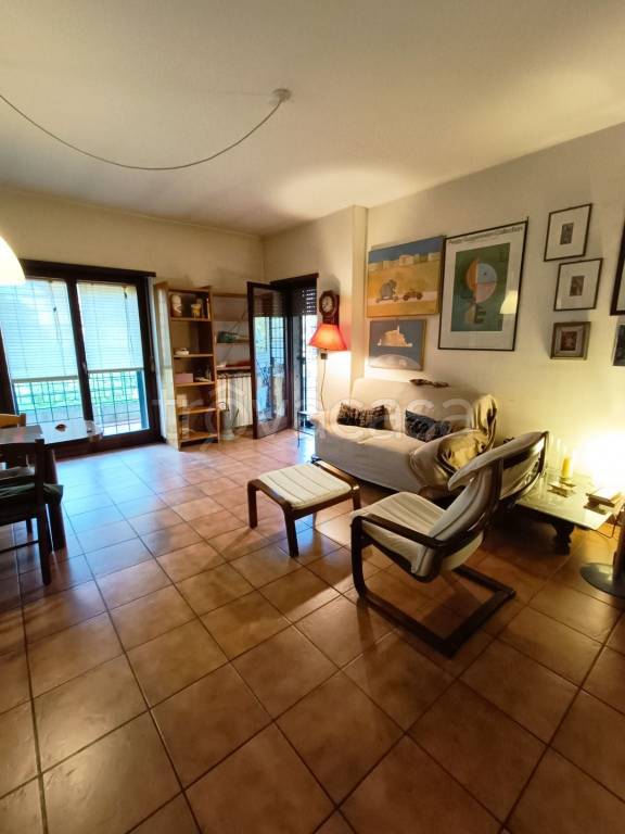 appartamento in vendita a Roma in zona Spinaceto