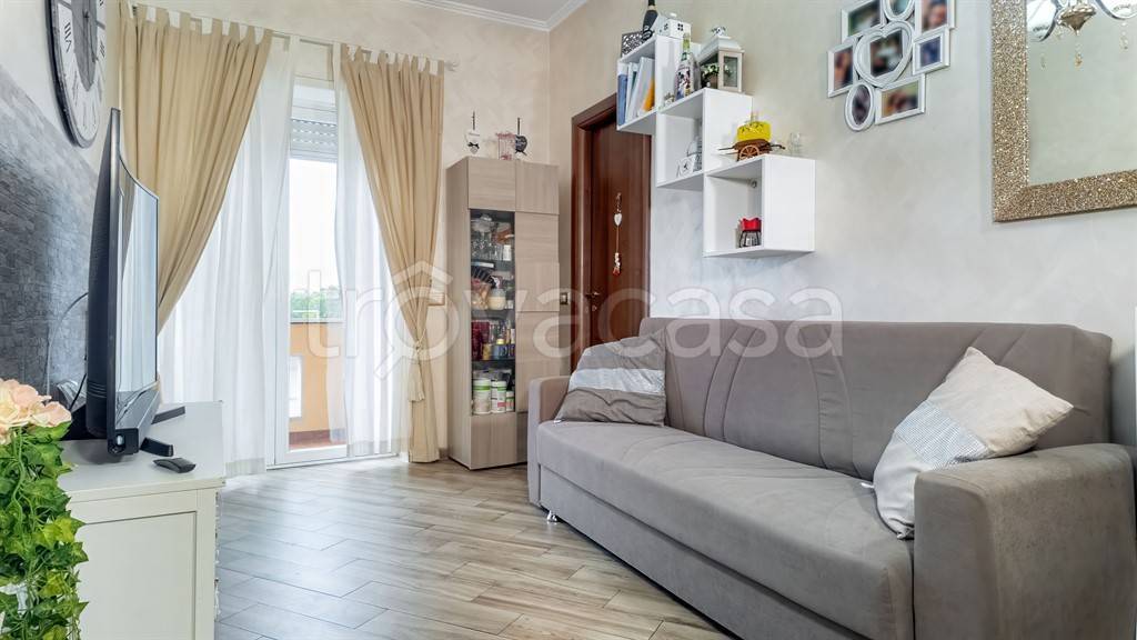 appartamento in vendita a Roma in zona Finocchio