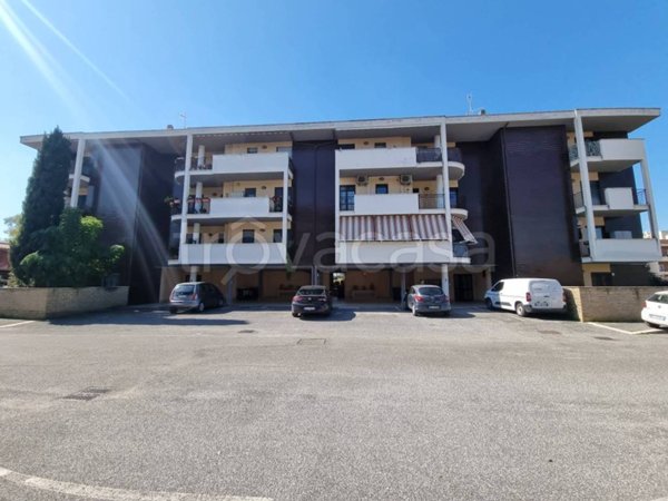 appartamento in vendita a Roma in zona Acilia