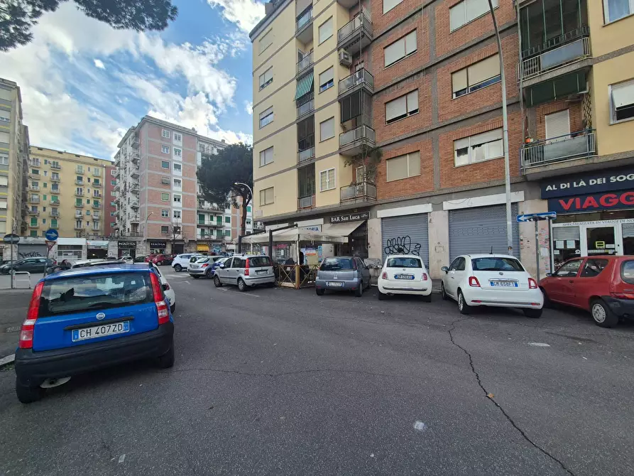 locale commerciale in vendita a Roma