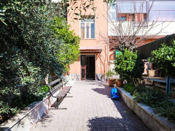 appartamento in vendita a Roma in zona Massimina/Casal Lumbroso