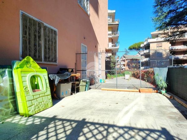 appartamento in vendita a Roma in zona Monte Sacro/Talenti