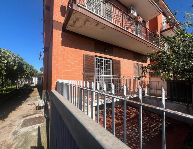 appartamento in vendita a Roma in zona Dragona/Bagnoletto