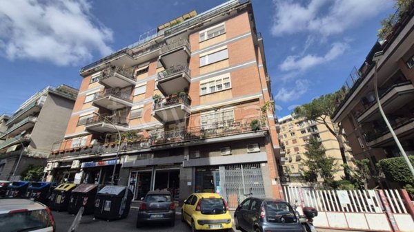 appartamento in vendita a Roma in zona Gianicolense