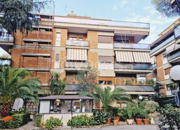 appartamento in vendita a Roma in zona Tuscolano