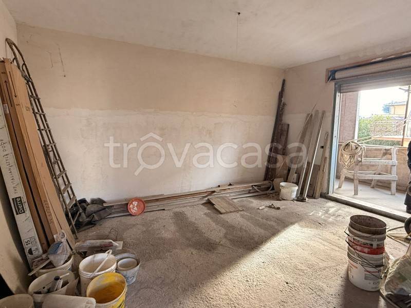 appartamento in vendita a Roma in zona Torre Gaia