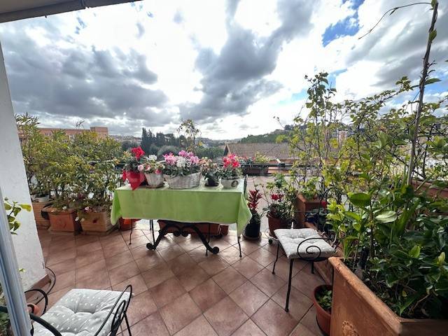 appartamento in vendita a Roma in zona Tor di Quinto