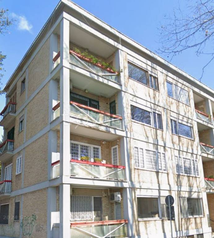 appartamento in vendita a Roma in zona EUR