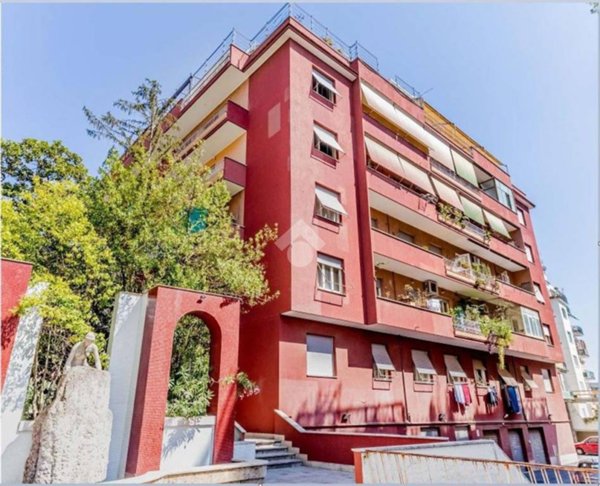 appartamento in vendita a Roma in zona Gianicolense