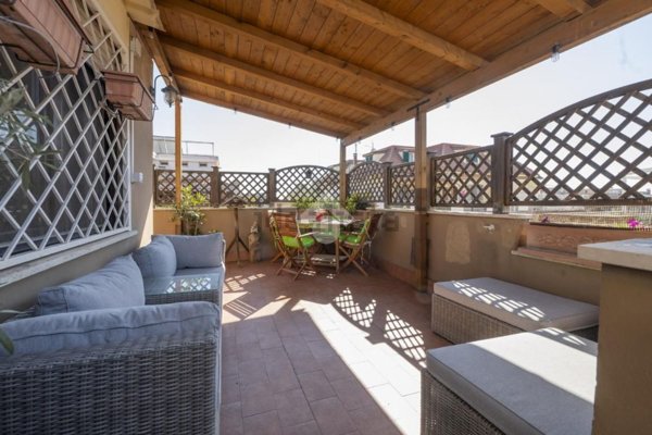appartamento in vendita a Roma in zona Ostia
