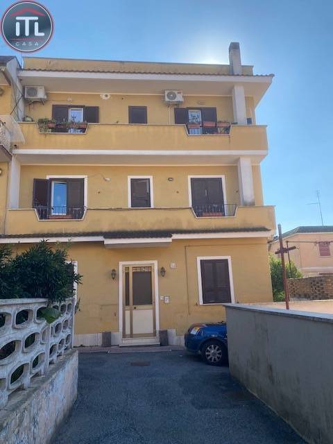appartamento in vendita a Roma in zona Massimina/Casal Lumbroso