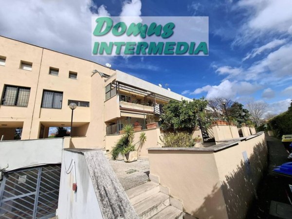 appartamento in vendita a Roma in zona Spinaceto