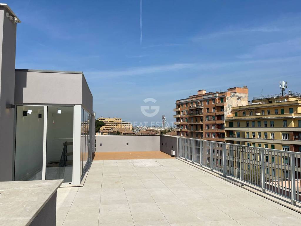appartamento in vendita a Roma in zona Nomentano