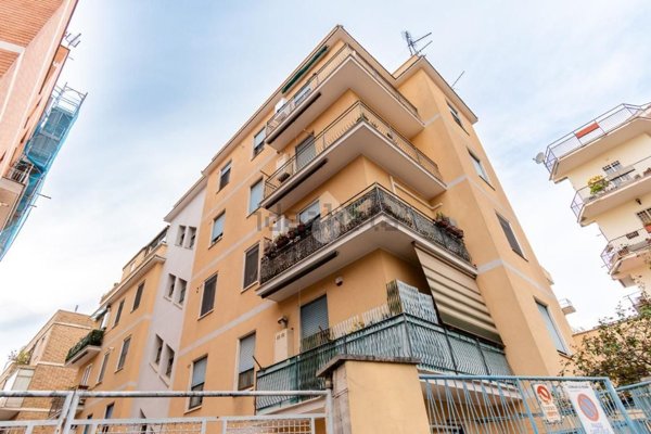 appartamento in vendita a Roma in zona Primavalle
