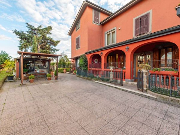 casa indipendente in vendita a Roma in zona Prenestino-Centocelle