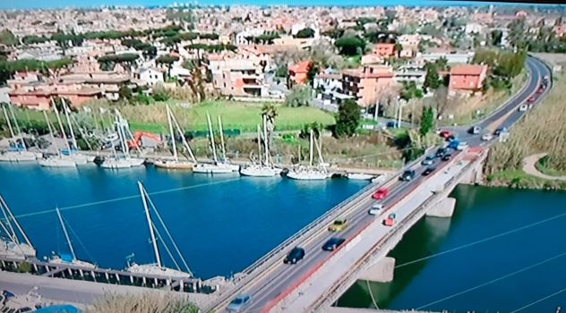 appartamento in vendita a Roma in zona Ostia