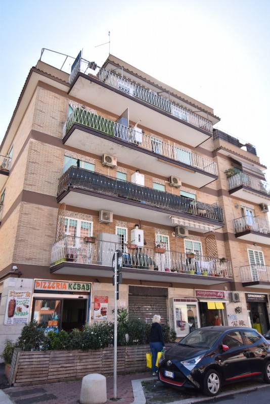 appartamento in vendita a Roma in zona Primavalle