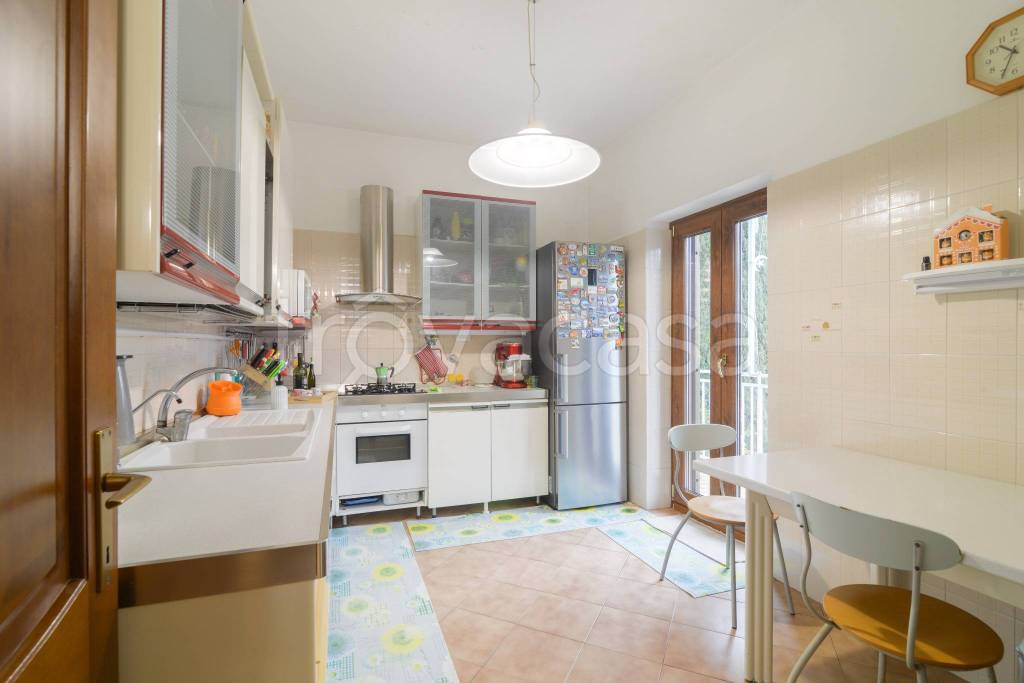 appartamento in vendita a Roma in zona Infernetto