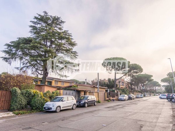 appartamento in vendita a Roma in zona Romanina