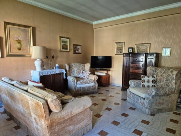appartamento in vendita a Roma in zona Ardeatino