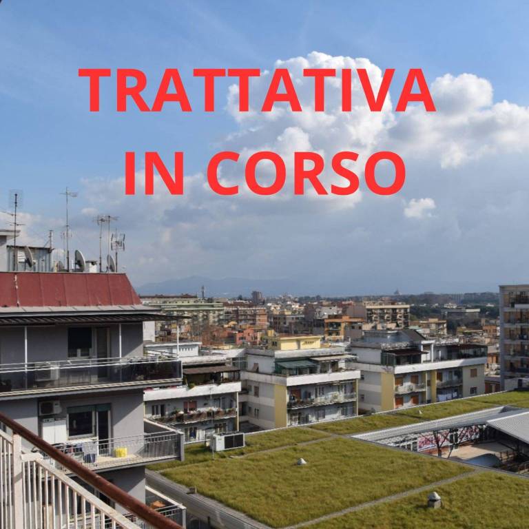 appartamento in vendita a Roma in zona Tuscolano
