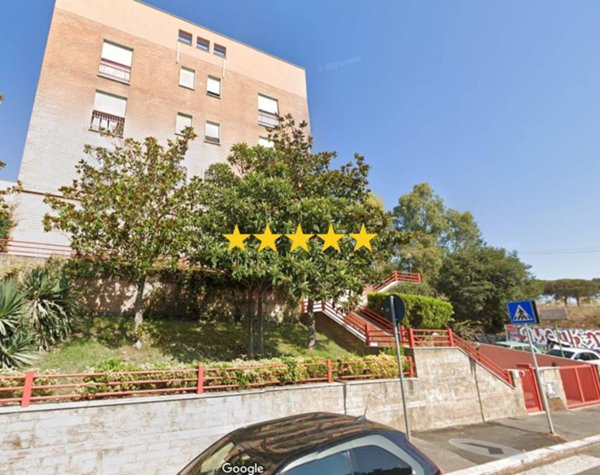 appartamento in vendita a Roma in zona Colle del Sole