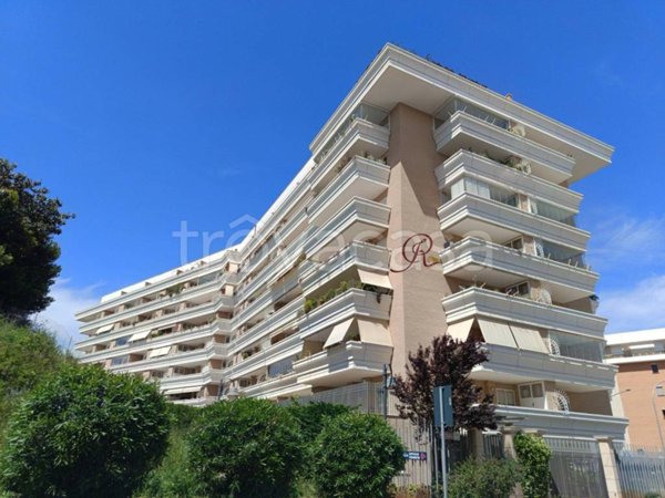 appartamento in vendita a Roma in zona Torre Gaia