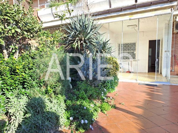 appartamento in vendita a Roma in zona Ostia
