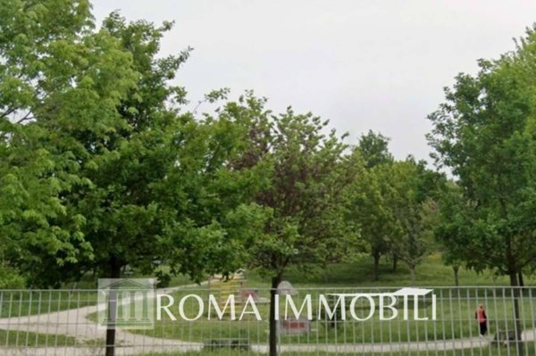 appartamento in vendita a Roma in zona Tor Cervara