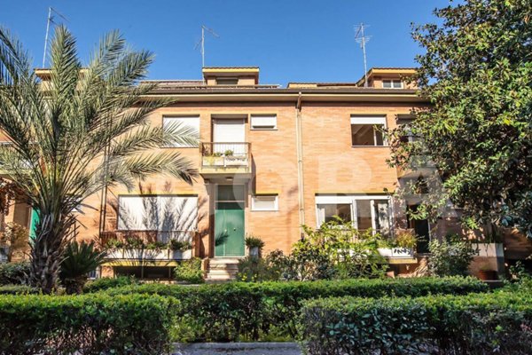 casa indipendente in vendita a Roma in zona Tre Pini - Poggio dei Fiori