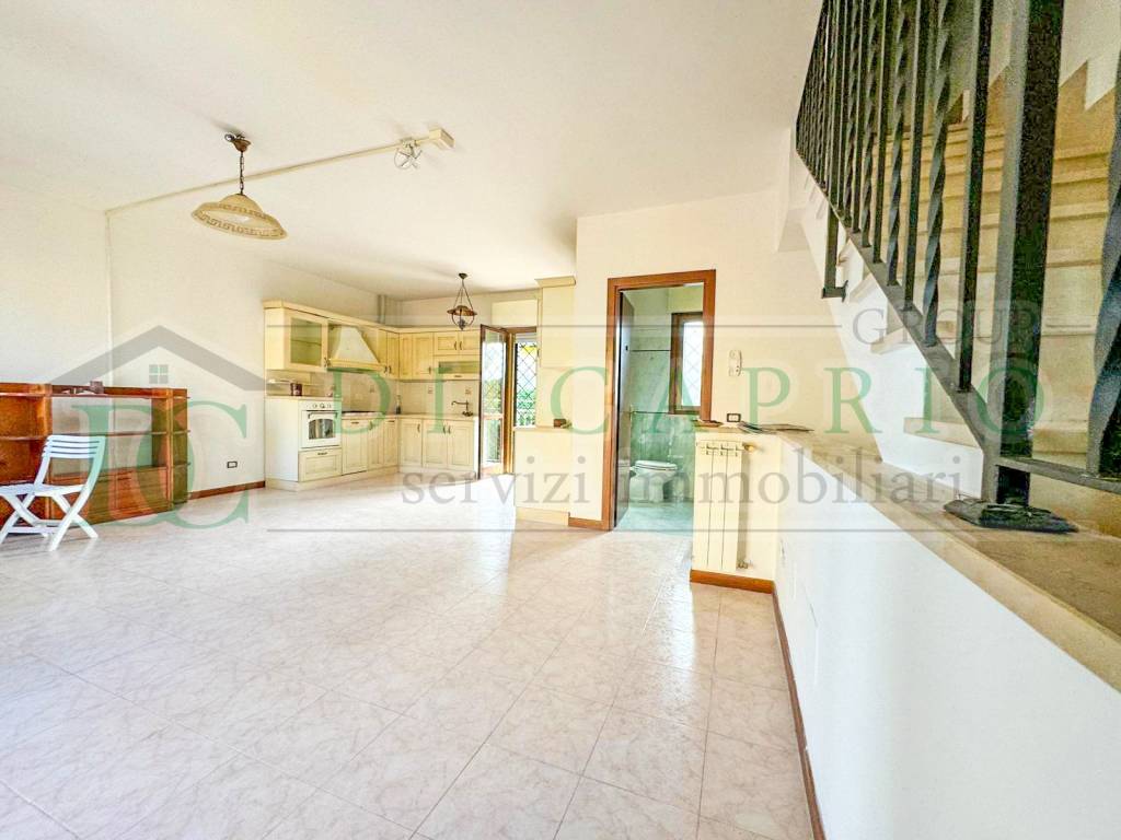 casa indipendente in vendita a Roma in zona Spregamore
