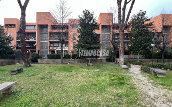 appartamento in vendita a Roma in zona Casal Palocco