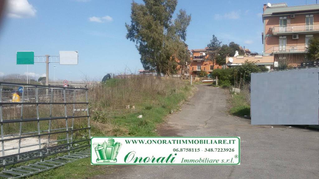 terreno agricolo in vendita a Roma in zona Torre Angela