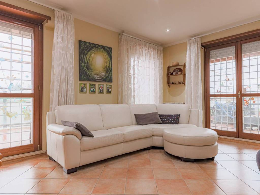 appartamento in vendita a Roma in zona San Basilio