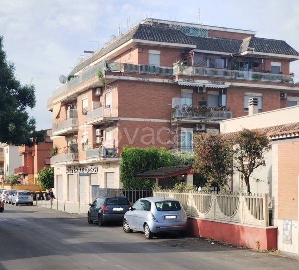 appartamento in vendita a Roma in zona Dragona/Bagnoletto
