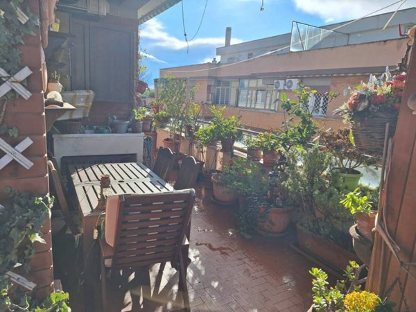 appartamento in vendita a Roma in zona Ostia