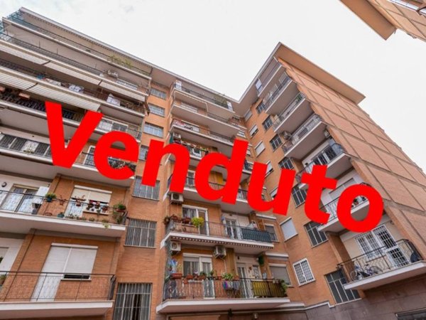 appartamento in vendita a Roma in zona Portuense