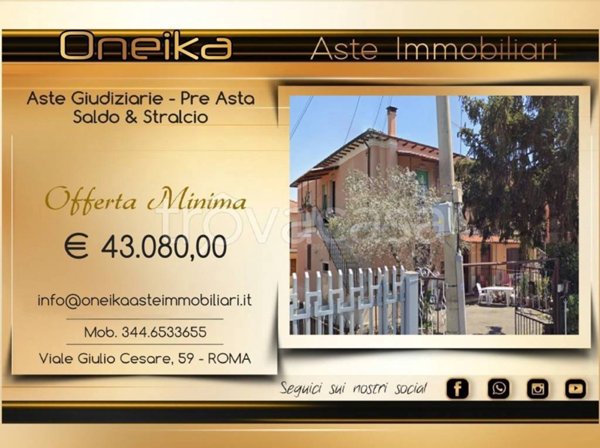 appartamento in vendita a Roma in zona Finocchio