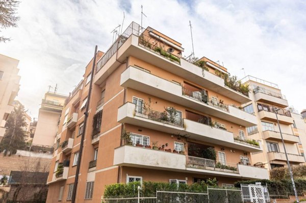 appartamento in vendita a Roma in zona Tor di Quinto