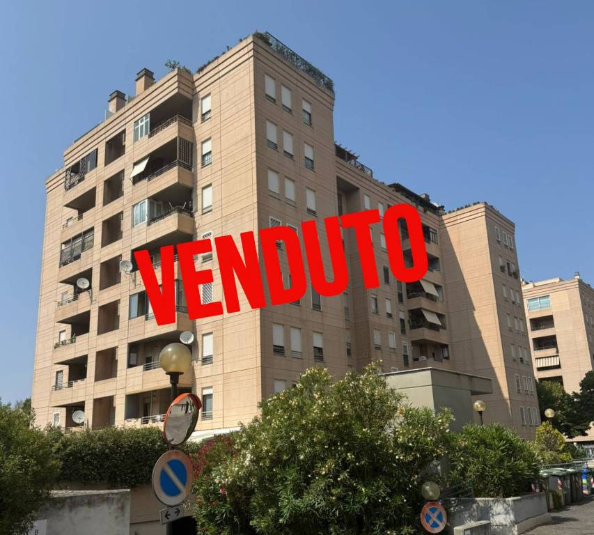appartamento in vendita a Roma in zona Torrino