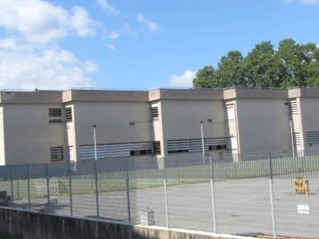 locale commerciale in vendita a Roma in zona Ponte Mammolo