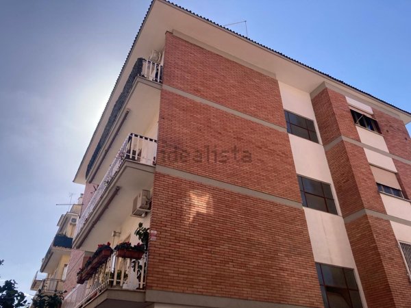 appartamento in vendita a Roma in zona Torre Maura