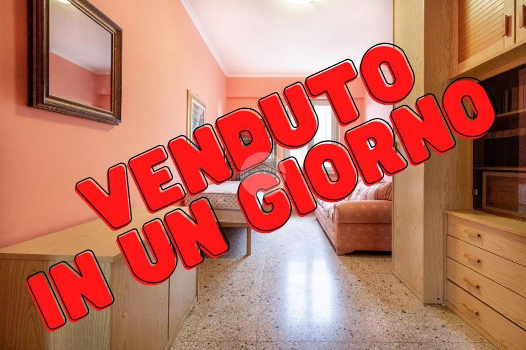 appartamento in vendita a Roma in zona Ostiense