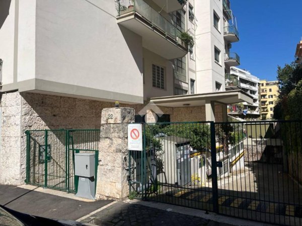 appartamento in vendita a Roma in zona Gianicolense