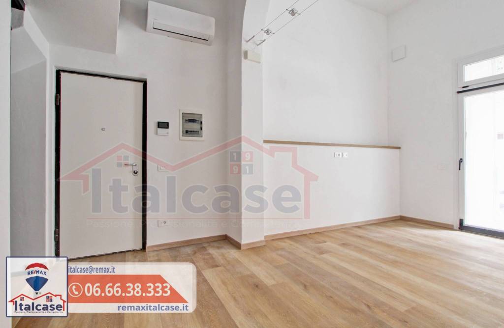 appartamento in vendita a Roma in zona Prenestino-Labicano