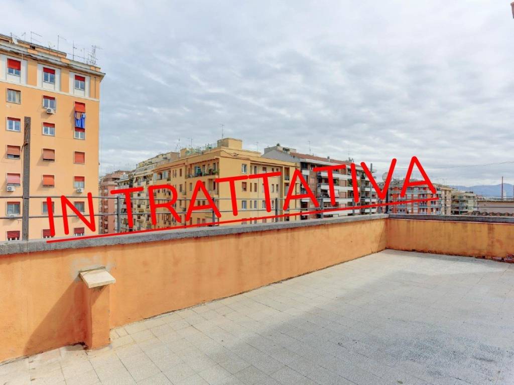 appartamento in vendita a Roma in zona Appio Latino