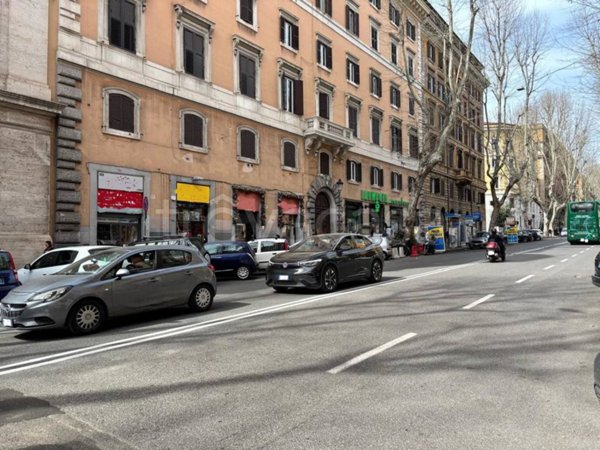 appartamento in vendita a Roma in zona Esquilino