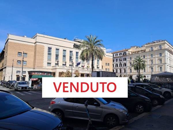 appartamento in vendita a Roma in zona Castro Pretorio