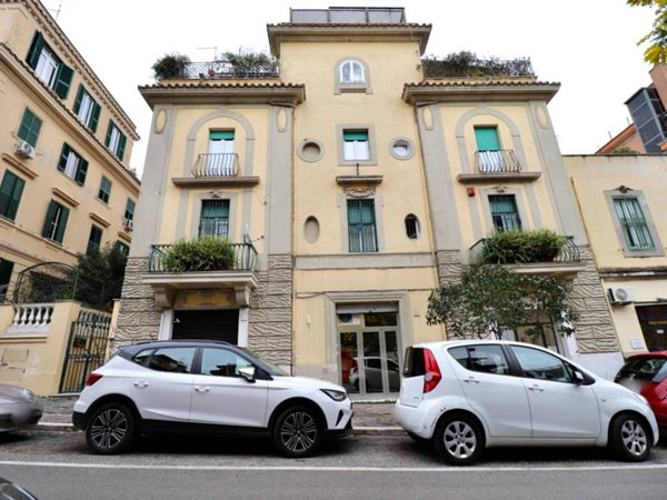locale commerciale in vendita a Roma in zona Gianicolense