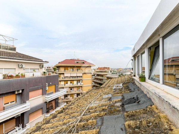 appartamento in vendita a Roma in zona Aurelio